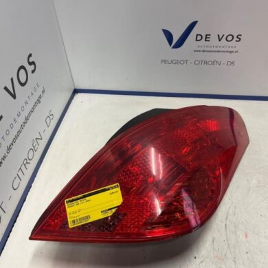 Peugeot 308 1.6 16V THP 150 Taillight, right 2008 6351CV