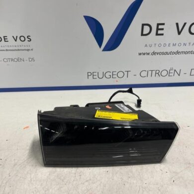 Peugeot 508 1.6 16V PureTech 180 Achterlicht links 2019 9813508280