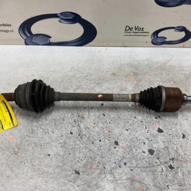 Peugeot 308 1.2 12V e-THP PureTech 130 Aandrijfas links-voor HNY 2014 9677914880 20EA52