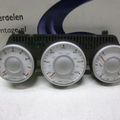 Peugeot 807 2.0 16V Kilometerteller KM 2006 6105XJ-6105XK