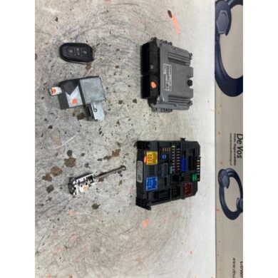 Peugeot 508 1.6 16V GT PureTech 225 Engine management computer 5GG 2019 1680439280-9831852980