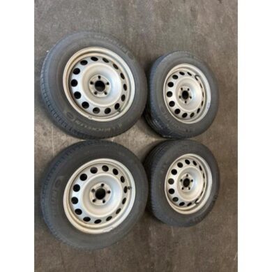 Peugeot Partner  Velgen set + banden 2022