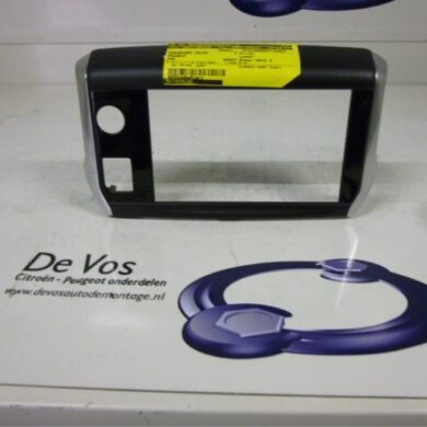 Peugeot 208 1.2 Vti 12V PureTech 82 Dashboard part 2013 96738995VV