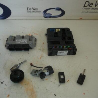 Citroen C2  Engine management computer NFS 2007 1940TZ