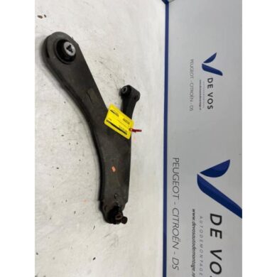 Peugeot 2008 1.2 VTi 12V PureTech 100 Querlenker rechts vorne 2021 9831682780