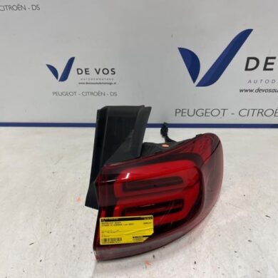Citroen C5 Aircross 1.2 e-THP PureTech 130 Achterlicht rechts 2022 9817269580