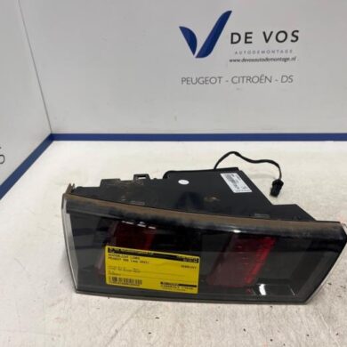 Peugeot 508 1.6 16V Hybrid 180 Taillight, left 2023 9813508080