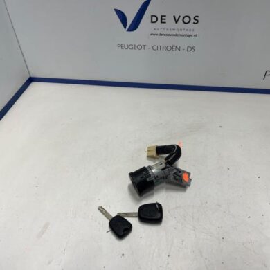 Peugeot 107 1.0 12V Kontaktslot+Sleutel 2009 4162FK