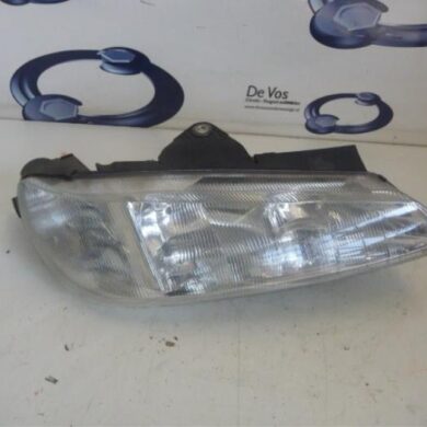 Peugeot 406 2.9 V6 24V Koplamp rechts 1998 6205N0