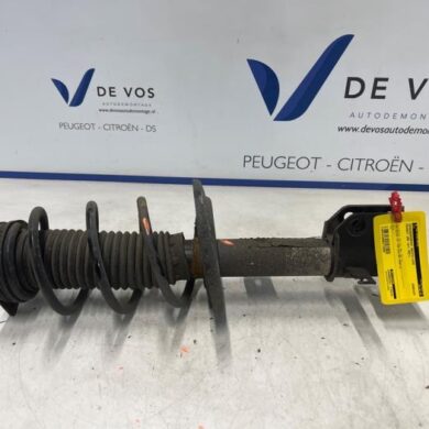 Peugeot 208 1.2 Vti 12V PureTech 100 Stoßdämpferstrebe rechts vorne 2021 9831168980