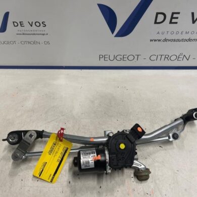 Peugeot 2008 1.2 Hybrid 136 Ruitenwissermotor voor 2024 9824784980