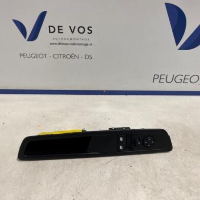 Citroen Jumpy 2.0 Blue HDI 150 Multi-functional window switch 2022 96783350ZD
