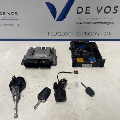Peugeot Partner 1.5 BlueHDi 100 Computer Motormanagement YHY-YH01 2020 9832694380-1631622480