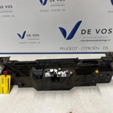 Peugeot Partner 1.5 BlueHDi 75 Slotplaat voor 2021 9830512680