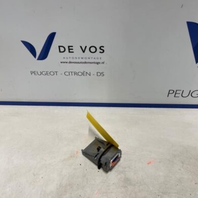 Opel Mokka 1.2 Turbo 12V Camera voorzijde 2023 1697857380-9851326480-6504525980