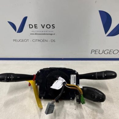 Peugeot 207 1.4 16V Steering column stalk 2007 624258-96630724XT