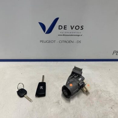 Peugeot 108 1.0 12V Kontaktslot+Sleutel 2016 1612475680