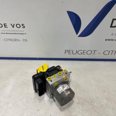 DS Automobiles DS4 1.2 12V Hybrid 136 ABS Pomp HN09 2024 1693585580