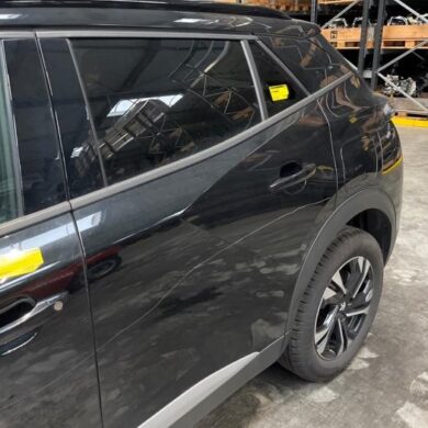 Peugeot 2008 1.2 VTi 12V PureTech 100 Rear door 4-door, left 2021 9831048680