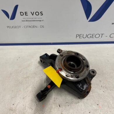 Peugeot 408 1.2 PureTech 130 Fusee rechts-voor 2023 1647857280