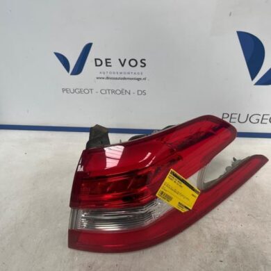 Peugeot 308 1.2 12V e-THP PureTech 130 Rücklicht rechts 2019 9678093880