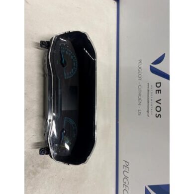 Peugeot 2008 1.2 Hybrid 136 Odometer KM 2024 9854525080