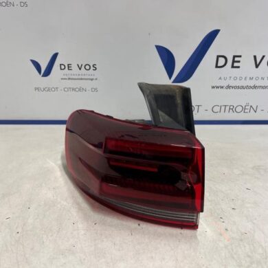 Citroen C5 Aircross  Taillight, left 2022 9845247680
