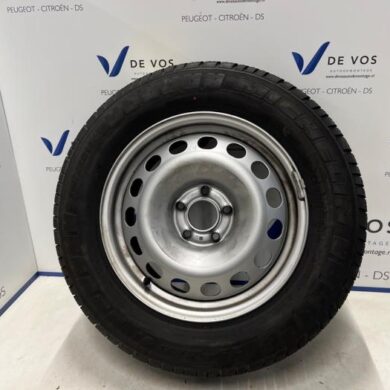 Citroen Jumpy 2.0 Blue HDI 150 Wheel + tyre 2022