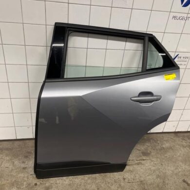 Peugeot 2008 1.2 Hybrid 136 Tür 4-türig links hinten 2024 9831048680