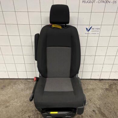 Citroen Jumpy 2.0 Blue HDI 150 Seat, left 2022