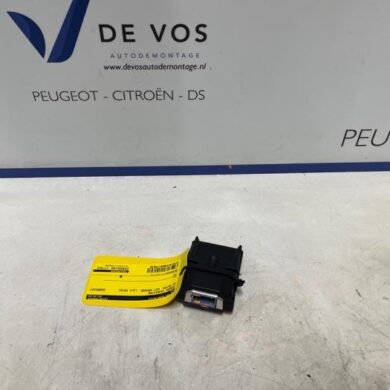 DS Automobiles DS7 Crossback 1.5 BlueHDI 130 Camera voorzijde 2018 1685402680-9830588480