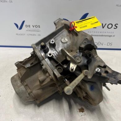 Peugeot Partner 1.5 BlueHDi 75 Gearbox YHY-YH01 2021 1623092980-1623094080 20ET52