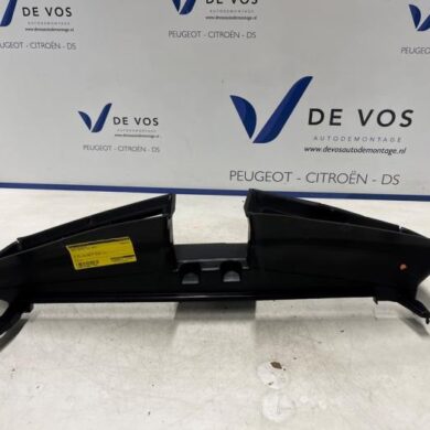 Opel Astra  Luchtgeleider 2023 9842350180