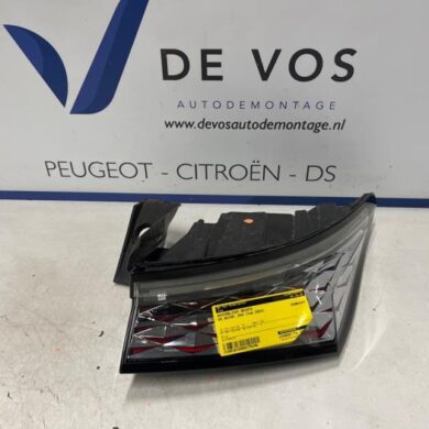 DS Automobiles DS4 1.2 12V Hybrid 136 Achterlicht rechts 2024 9844894680