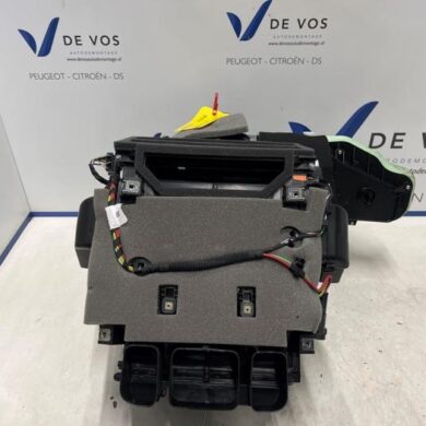 DS Automobiles DS4 1.2 12V Hybrid 136 Heizgehäuse 2024 9837588380