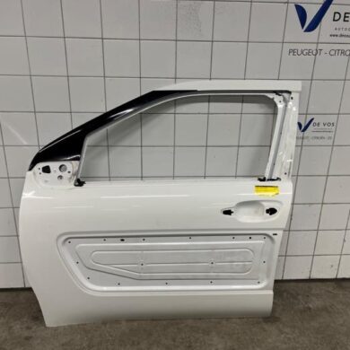 Citroen C4 Cactus 1.2 PureTech 110 12V Portier 4Deurs links-voor 2015 9801012980