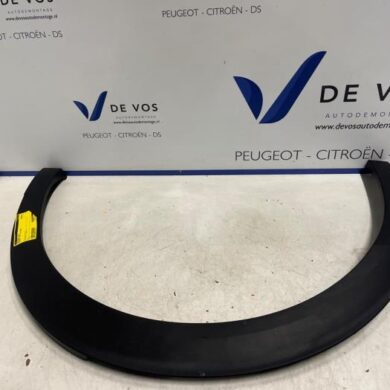 Peugeot 2008 1.2 Hybrid 136 Schmutzfänger Leiste 2024 98257365XT