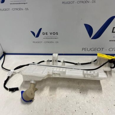 Citroen C5 Aircross  Front windscreen washer reservoir 2022 9826400780