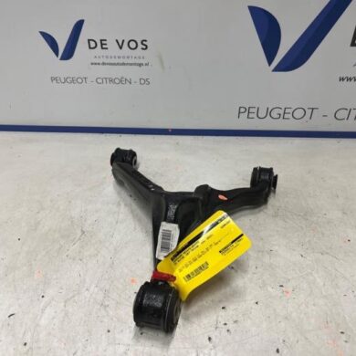 DS Automobiles DS7 Crossback 1.6 16V E-Tense 225 Rear wishbone, right 2023 9824743080