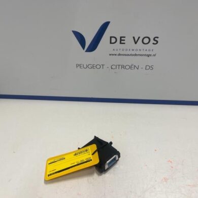 Peugeot 5008 2.0 BlueHDi 150 16V Camera voorzijde 2018 1640245080-9826575580