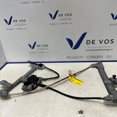 Peugeot 207 1.6 16V Window mechanism 2-door, front right 2007 9222AA
