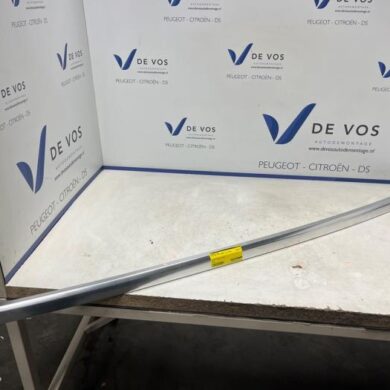 DS Automobiles DS7 Crossback 1.6 16V E-Tense 225 Dakrail links 2023 98170172VV