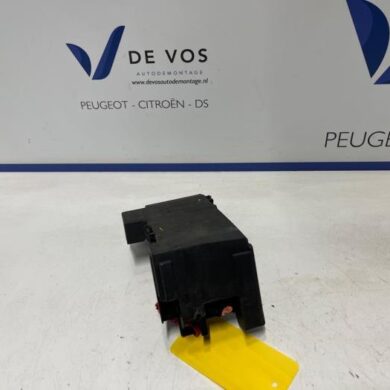 Peugeot 3008 1.6 VTI 16V Fuse box 2011 6500GR