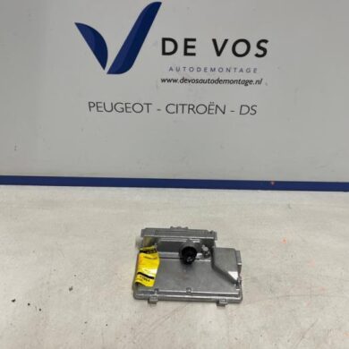 Peugeot 408 1.2 PureTech 130 Front camera 2023 9851938780-1685407180