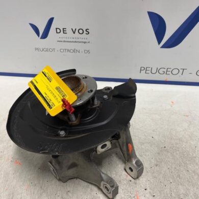 Peugeot 3008 1.6 16V HYbrid 225 Fusee links-achter 2024 9822117380-9671326080