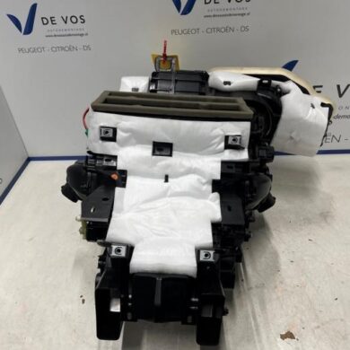 Peugeot 308 1.2 12V e-THP PureTech 130 Heater housing 2019 1610528280