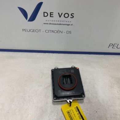 DS Automobiles DS7 Crossback 1.6 16V E-Tense 225 Computer lighting module 2023 1686633880-9849175280