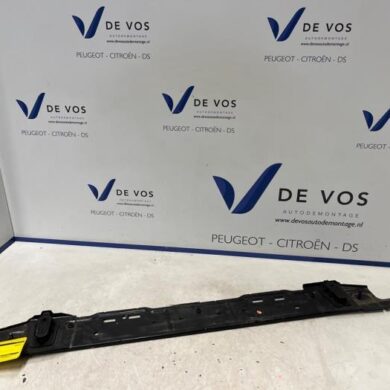 Peugeot 3008  Radiator bar 2021 9814630380