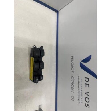Citroen C4 Aircross 1.6i 16V 115 Multi-functional window switch 2012 1607941580
