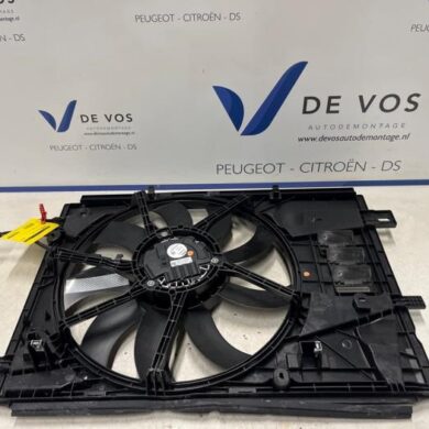Opel Grandland X  Cooling fan housing 2021 9805897480